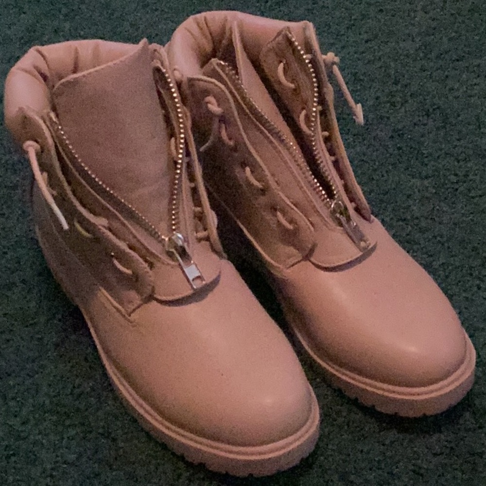 Ladies work boots